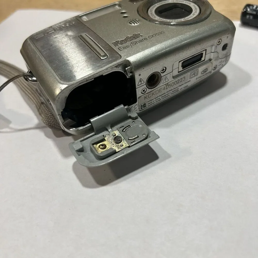Kodak Digital Camera EasyShare CX7530 5.0MP Silver PARTS ONLY